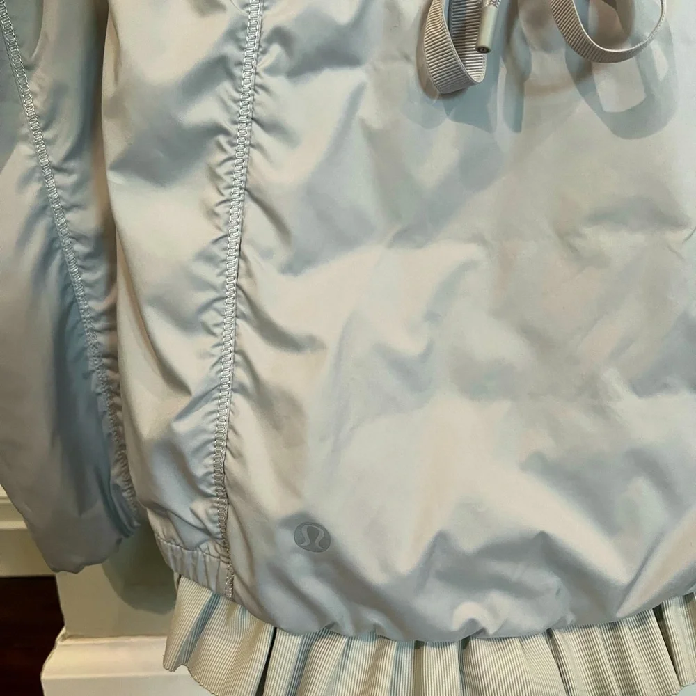 Lululemon jacket - Picture 3 of 4